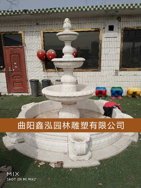 石雕噴泉 